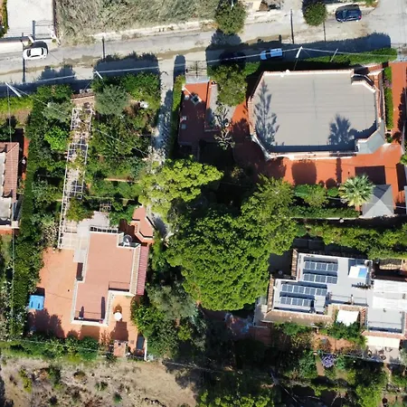 Salina - Vicina Al Mare Con Giardino Privato Vakantiehuis Trabia